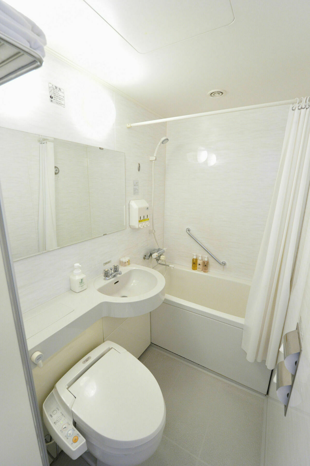 Hotel Unizo Tokyo Shimbashi Buitenkant foto